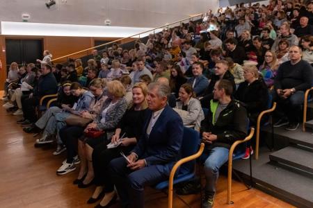 Območna revija plesnih skupin Finesa plesa 2023 (1)